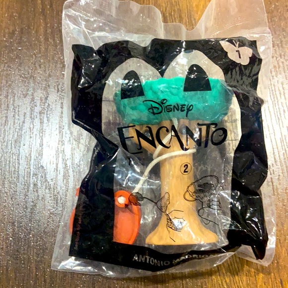 McDonald’s DISNEY ENCANTO #1 Antonio Madrigal Figure Toy NEW HAPPY MEAL TOY - Picture 2 of 6